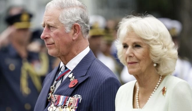 Ιδιωτική συνάντηση με τον τέως βασιλιά θα έχει ο Κάρολος